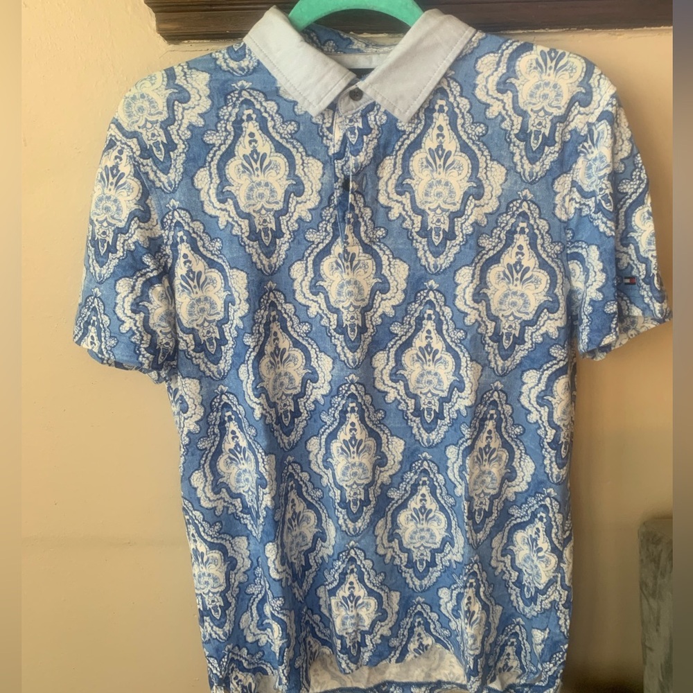 Tommy Hilfiger Bandana Pattern Collared Shirt.